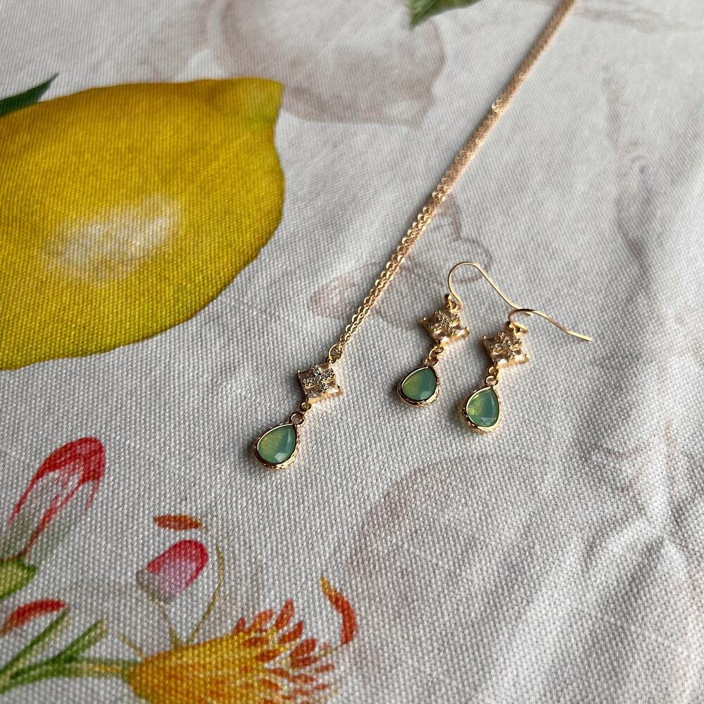 Chalcedony Opal Mint Sea Green Diamond Square Drop Art Deco Romantic Jewelry Set - Picture 2 of 6